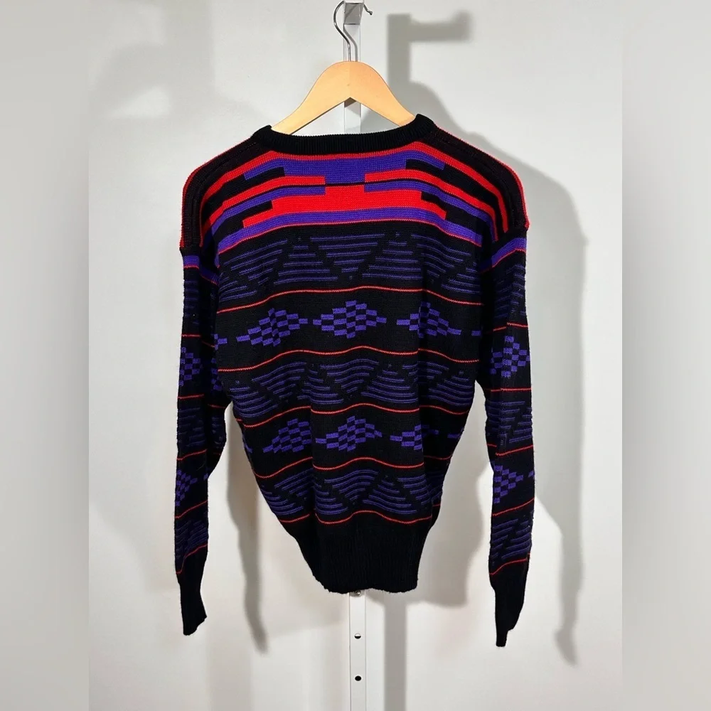 Vintage Hong Kong Meister Abstract Knit Sweater – Black / Purple / Red – medium